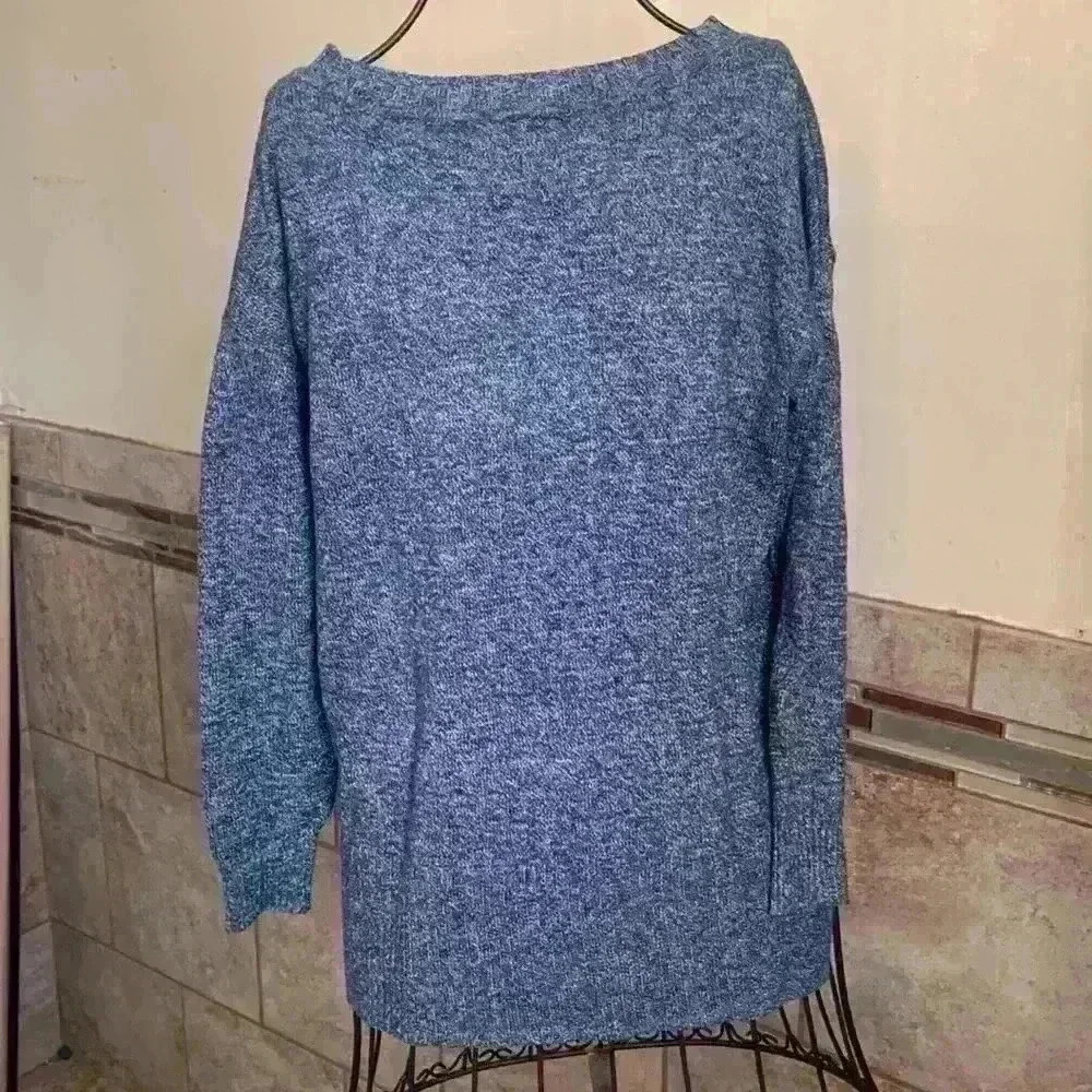 Old navy oversized sweater - Picture 3 of 4